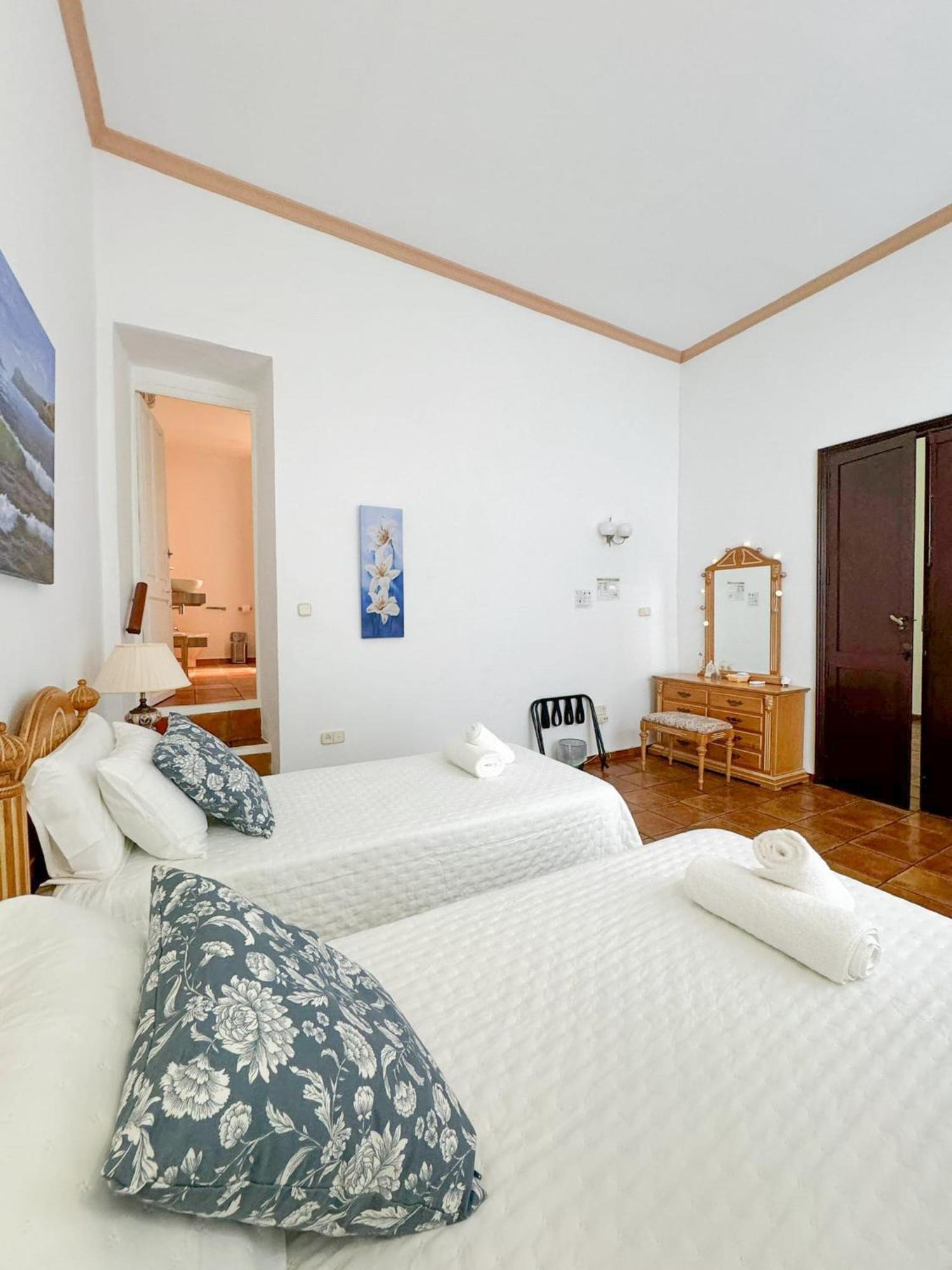 Garden Suites Xativa Casa Rural 外观 照片